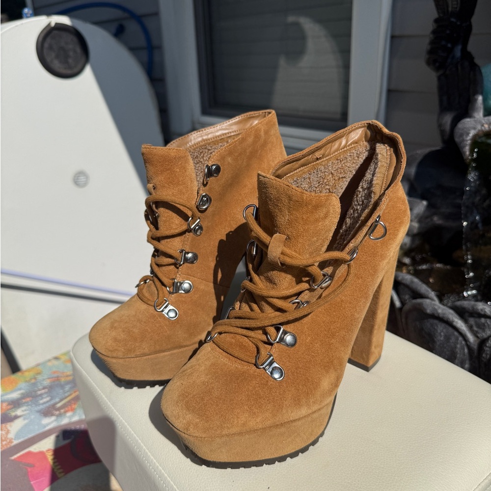 Jessica Simpson Tan Heeled Boots